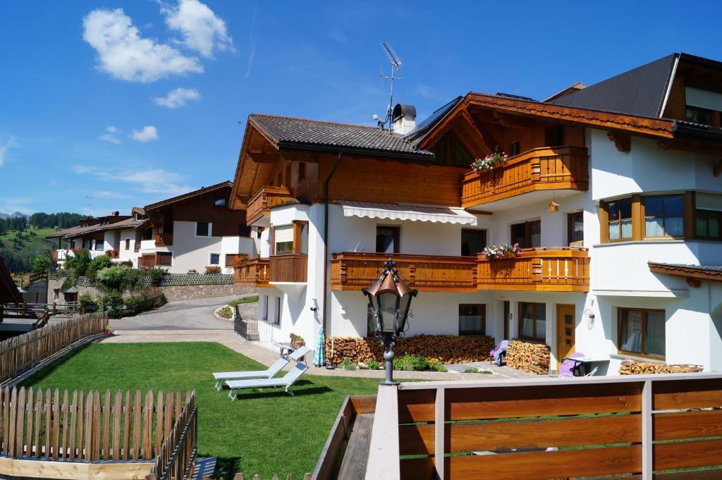 Apartments Salieta Santa Cristina Val Gardena Exterior photo